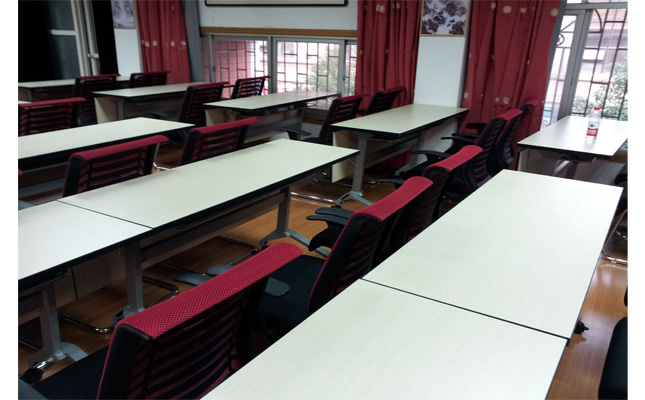 美高辦公家具培訓(xùn)桌椅 中國(guó)農(nóng)業(yè)發(fā)展銀行工程案例