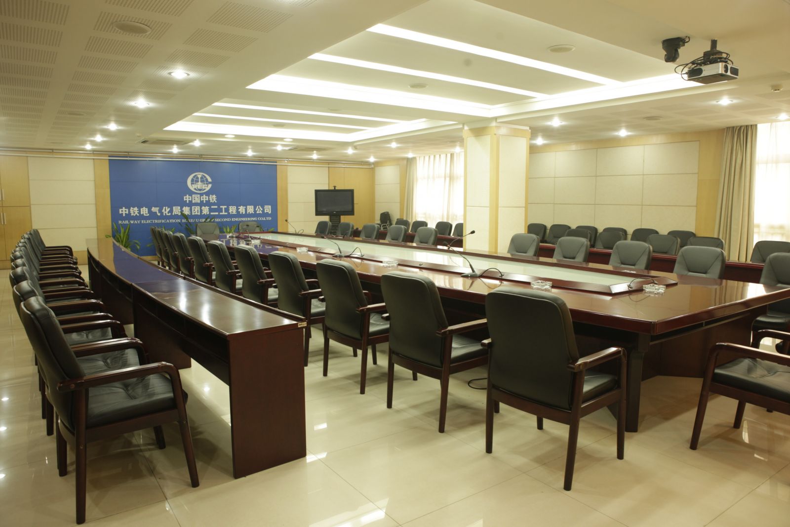 美高辦公家具工程案例 會議桌椅