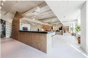 高端辦公家具定做賞析：三星“銀河小屋”辦公室家具